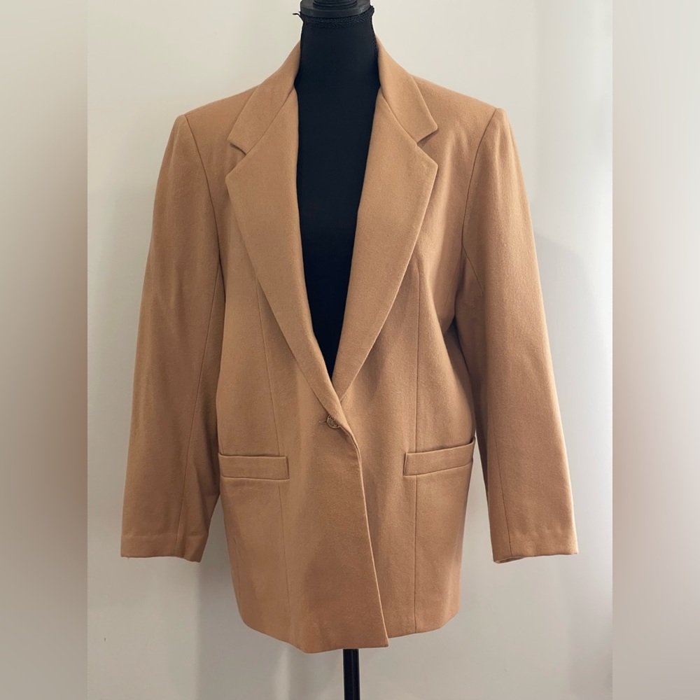 Dumas 12 Women's‎ Tan Blazer w Shoulder Pads 734